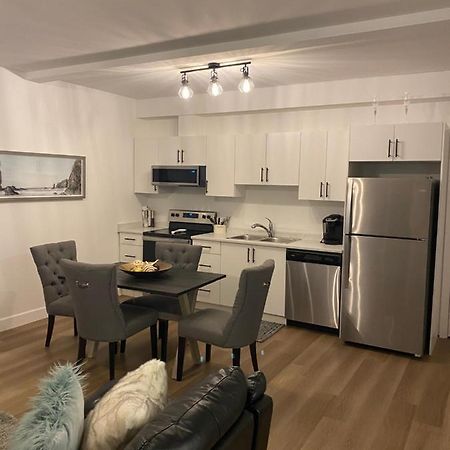 Adorable 1 Bedroom Suite- A Skip To Galloping Goose 維多利亞 外观 照片