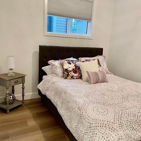 Adorable 1 Bedroom Suite- A Skip To Galloping Goose 維多利亞 外观 照片